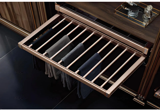 Kệ Treo Quần Ray Giảm Chấn Màu Champagne (6050480, 6050490) – Higold